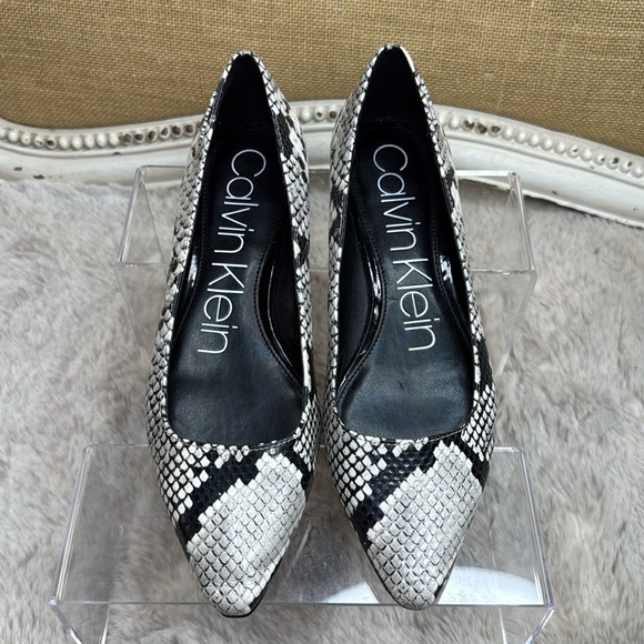 Calvin Klein | Women's Emerin, Size 7.5 - Picture 4 of 14